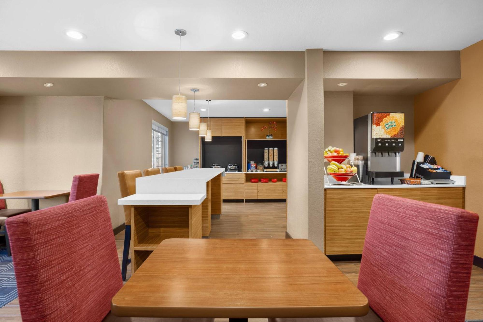 Towneplace Suites By Marriott Boulder Broomfield/Interlocken Exterior photo