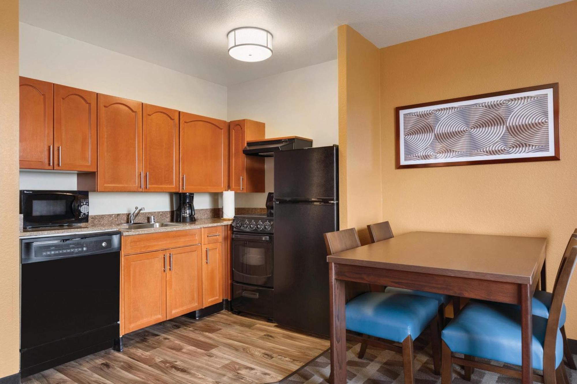 Towneplace Suites By Marriott Boulder Broomfield/Interlocken Exterior photo